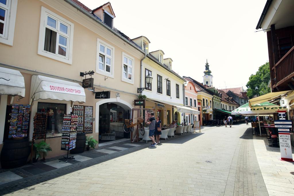 Apartments Tkalca Zagreb Luaran gambar